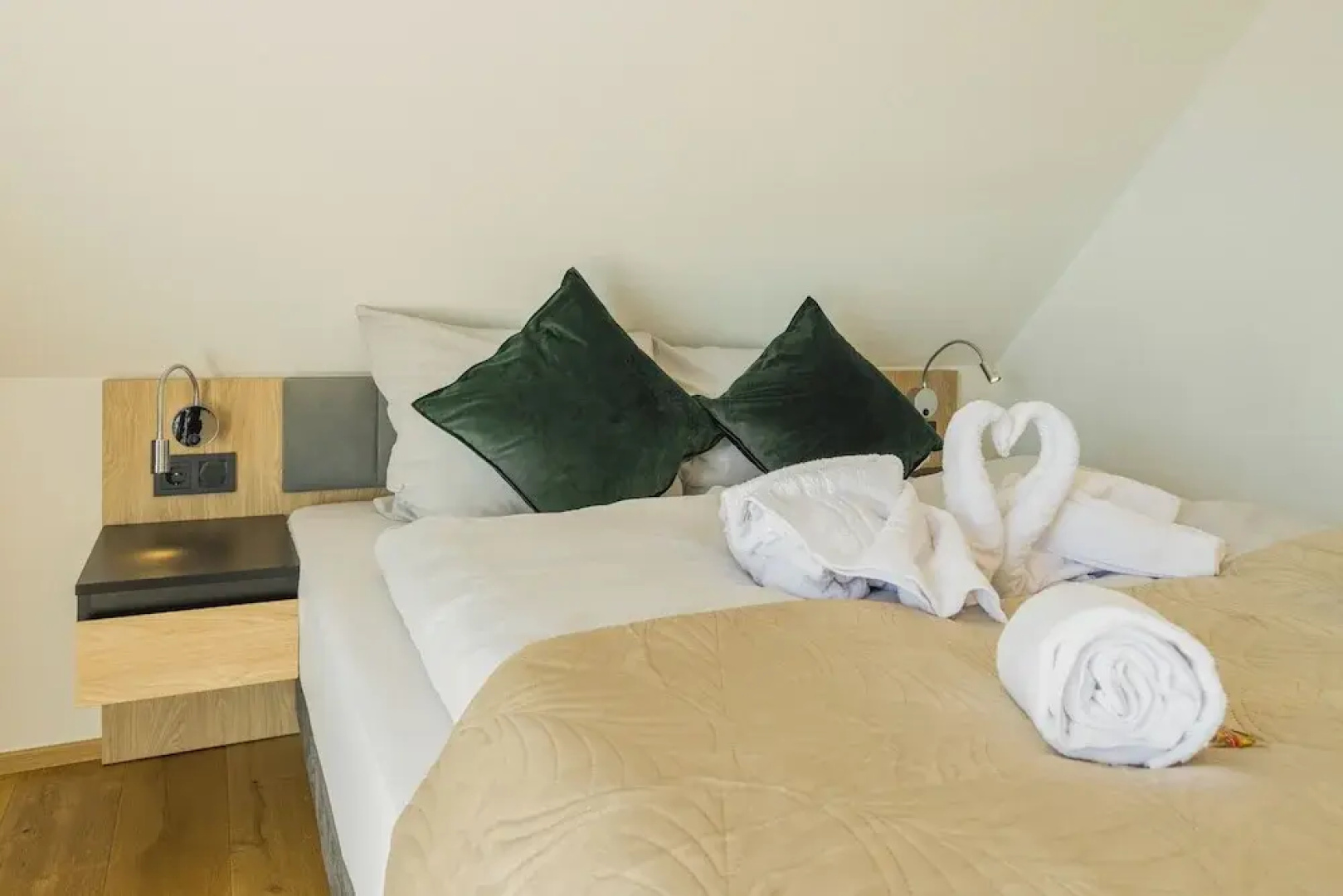 MK Apartments