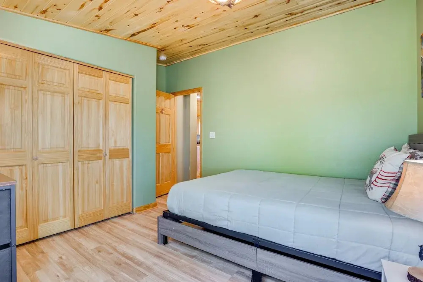 2023010592 Fairplay Home w/ Hot Tub & Fireplace!