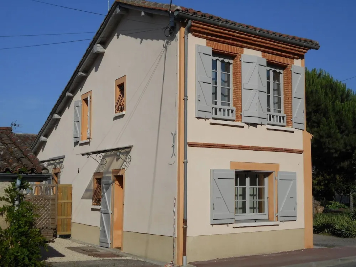 Les 3 Gîtes la Glycine