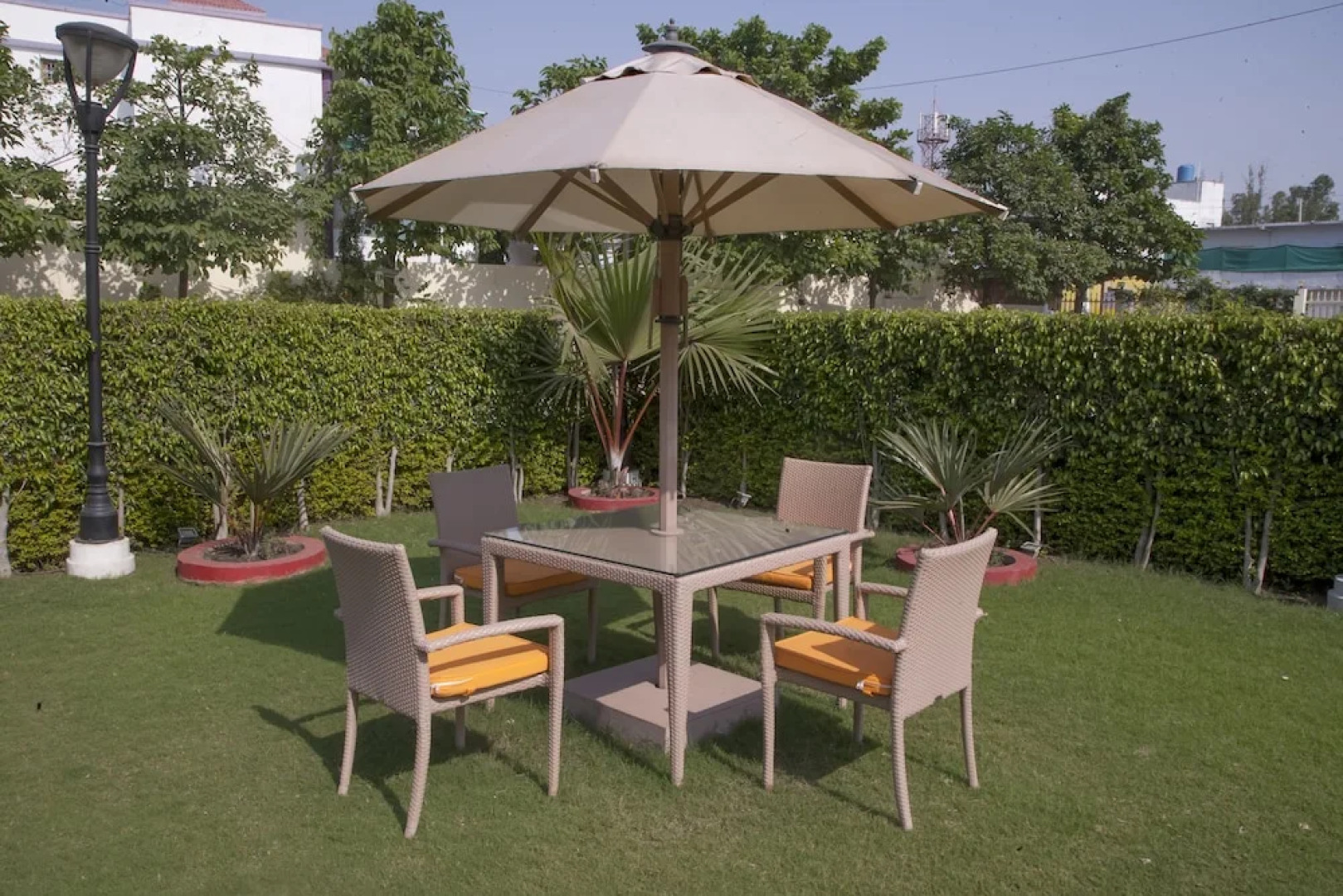 Palette - Hotel Deepali Palace