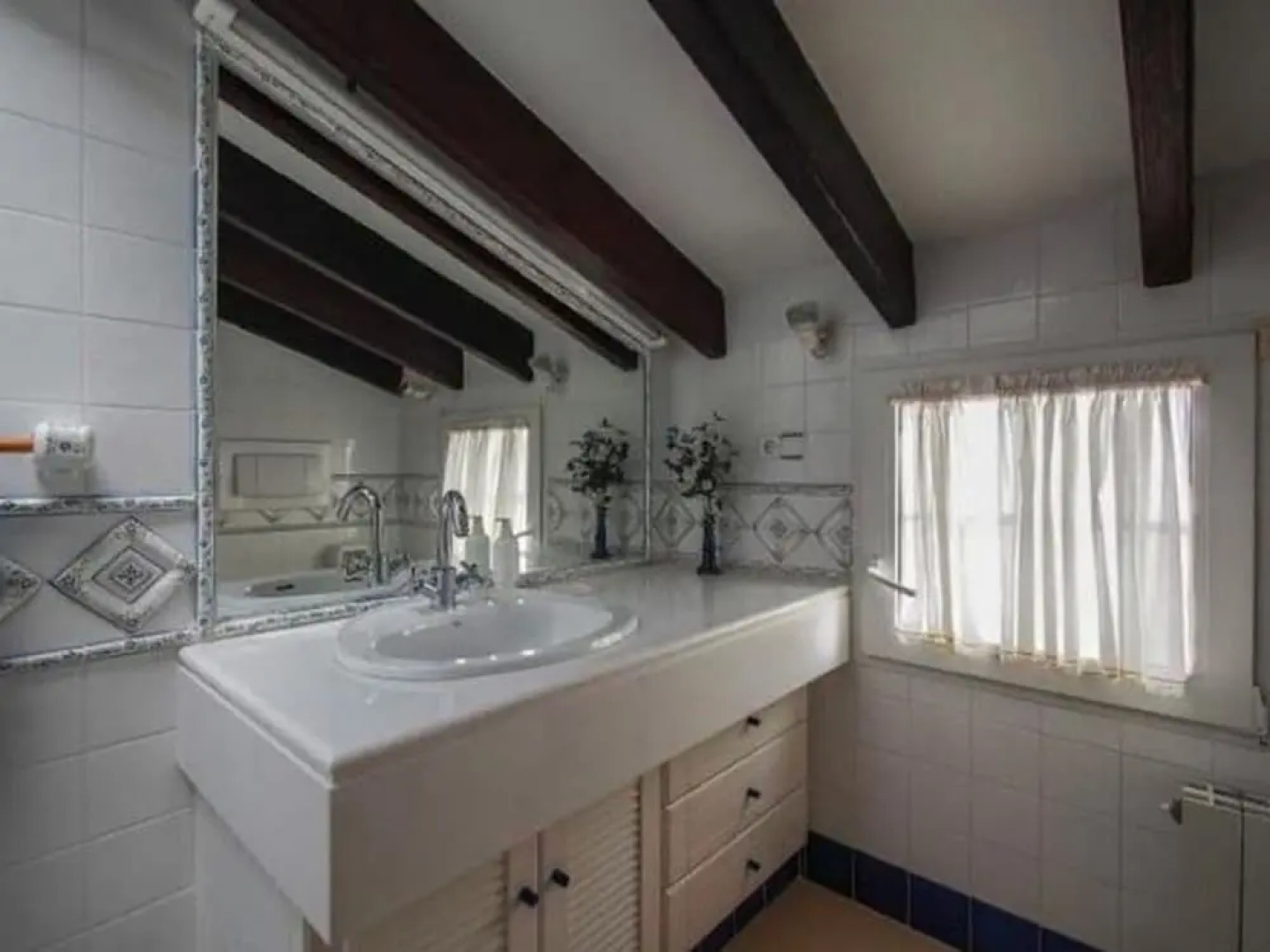 Spacious Holiday Home in Isla de Tabarca With Patio