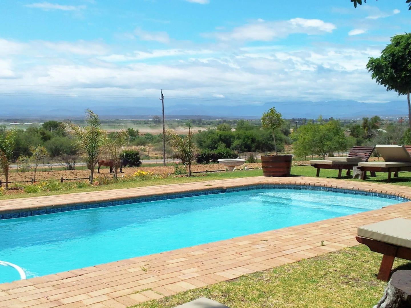 Mooiplaas Guesthouse