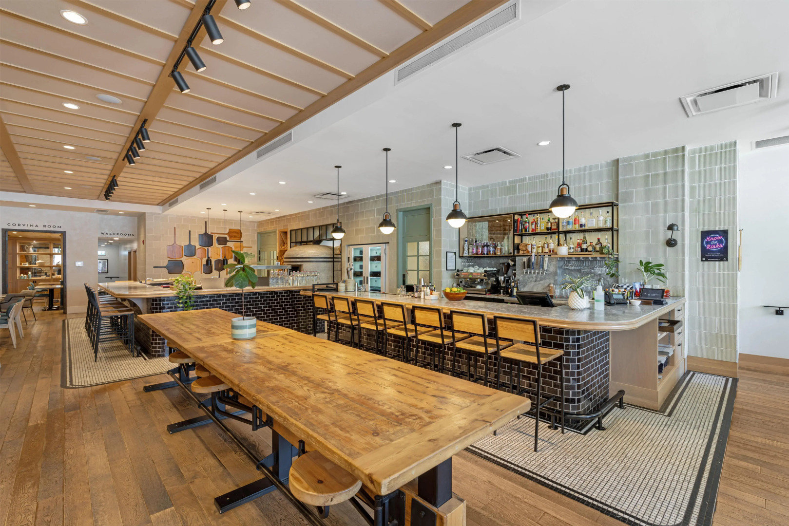 Best Western Plus Baker Street Inn