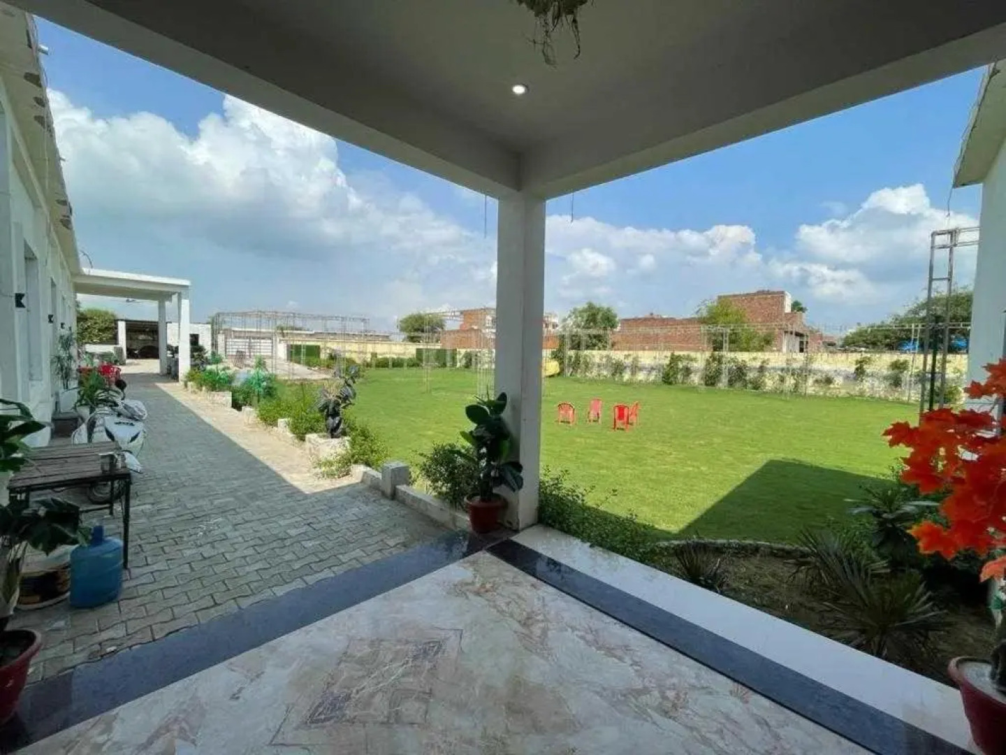 OYO 82406 Baikunth Radhika Farm