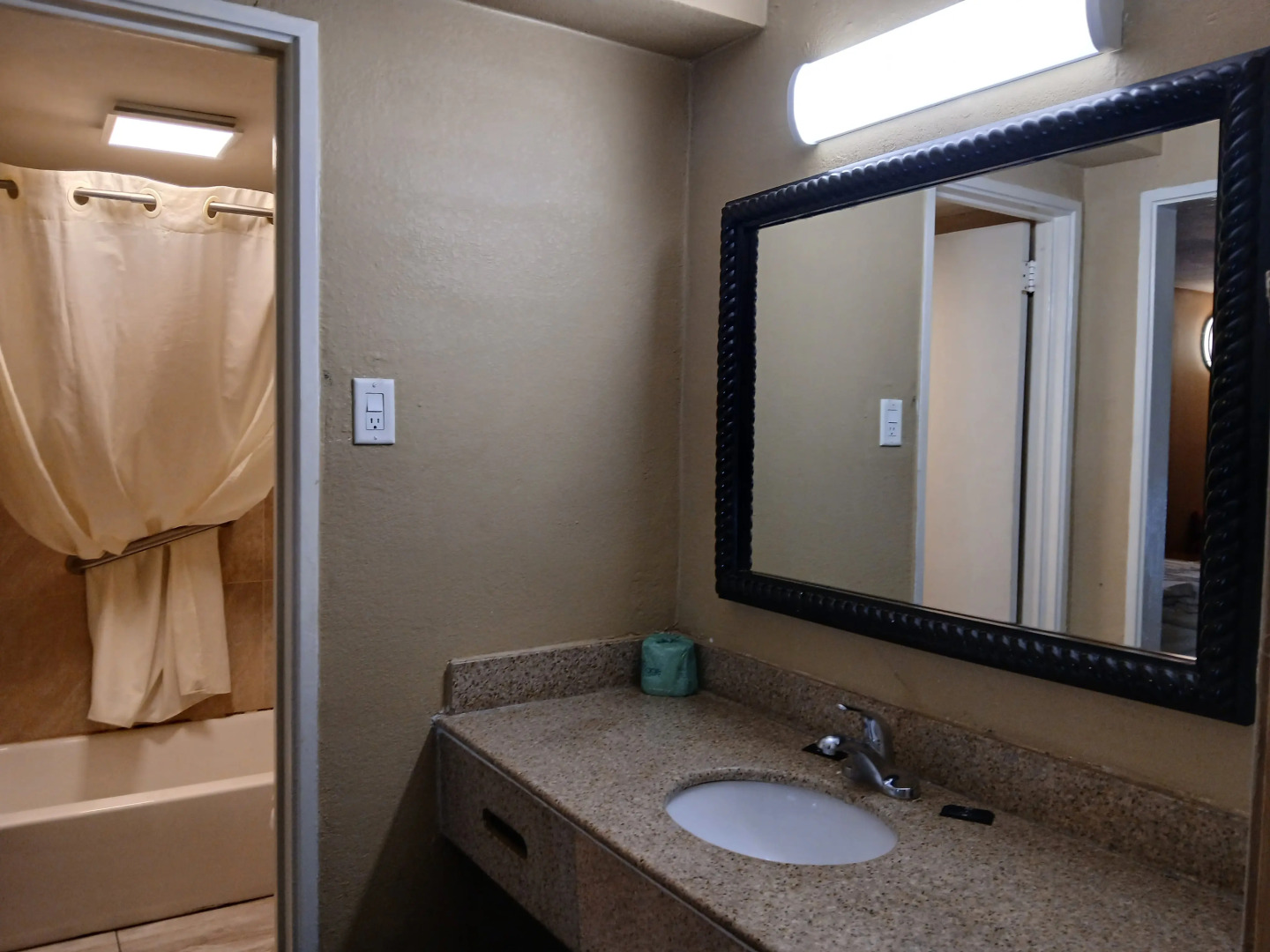 OYO Hotel Tallahassee Downtown