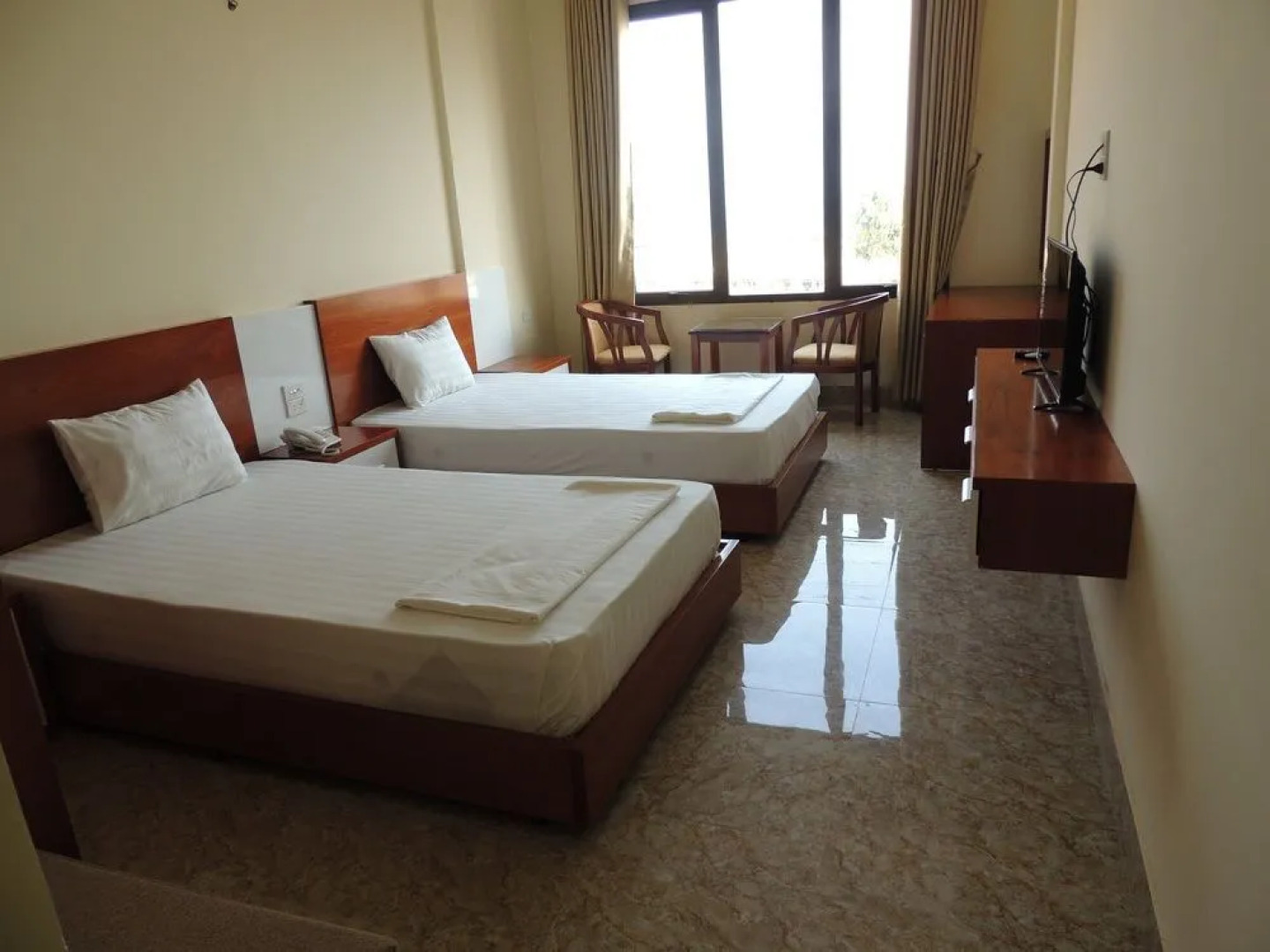 1001 Nights Hotel 27 Huong Tram