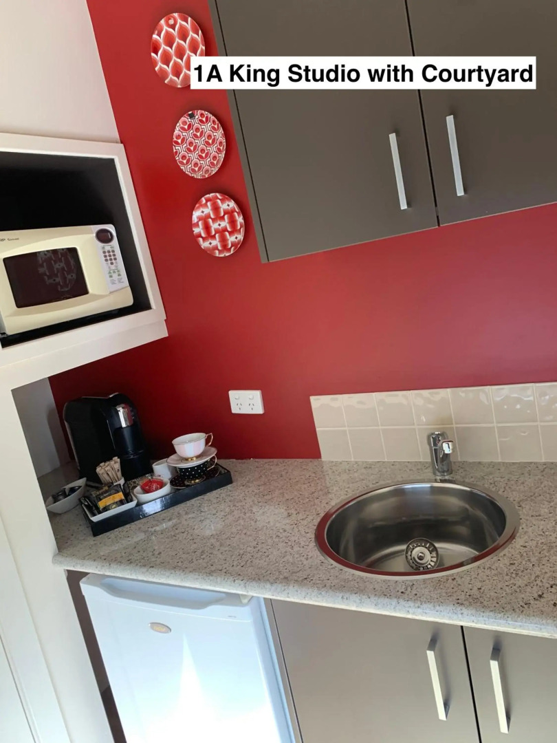 Adelphi Apartments 1 or 1A