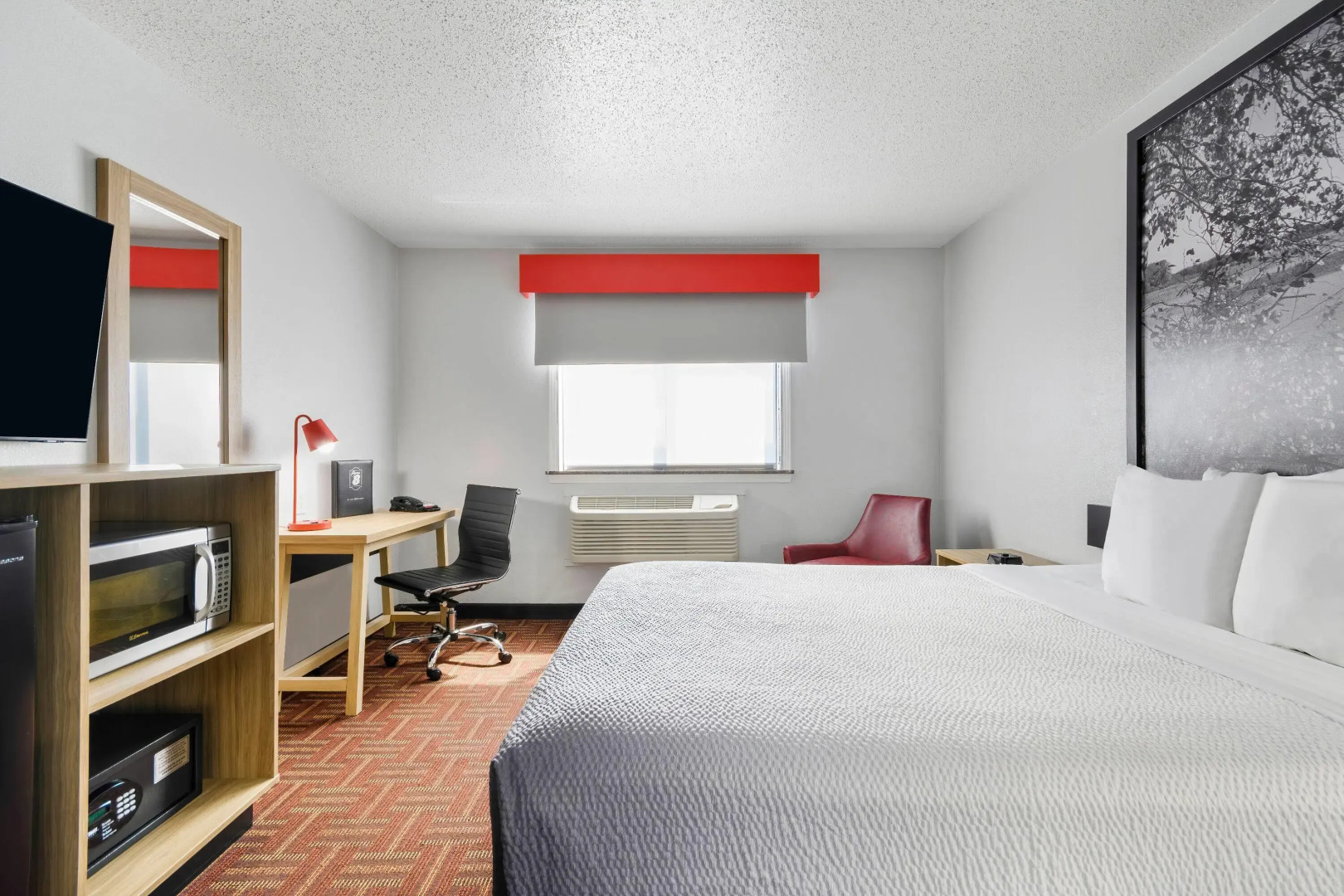 Super 8 by Wyndham Eveleth