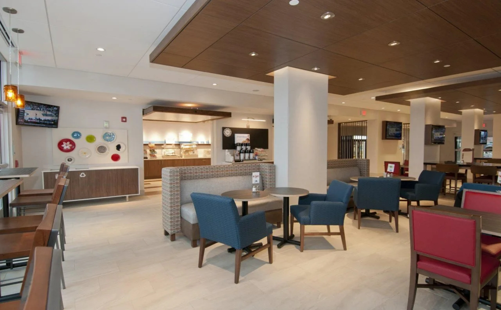 Holiday Inn Express & Suites Johnstown by IHG