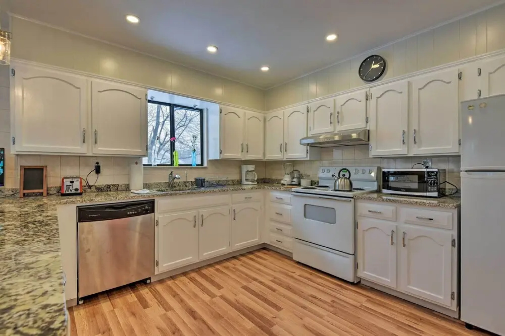 Tobyhanna Home: Private Deck, Hot Tub & Game Room!