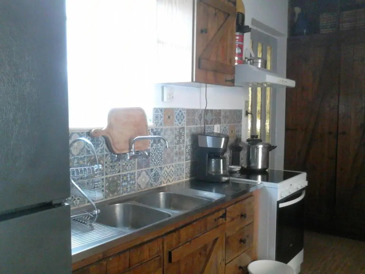 Roof-top garden apartment really well located in Athens