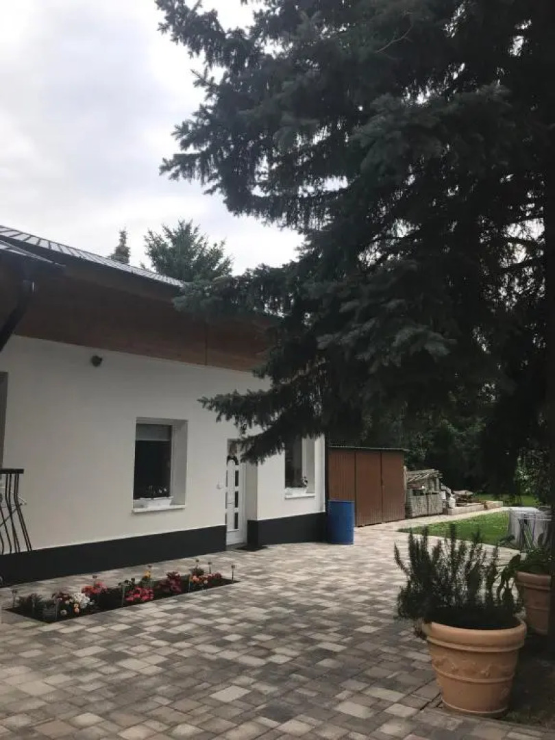 Balatonkenesei Vendégház