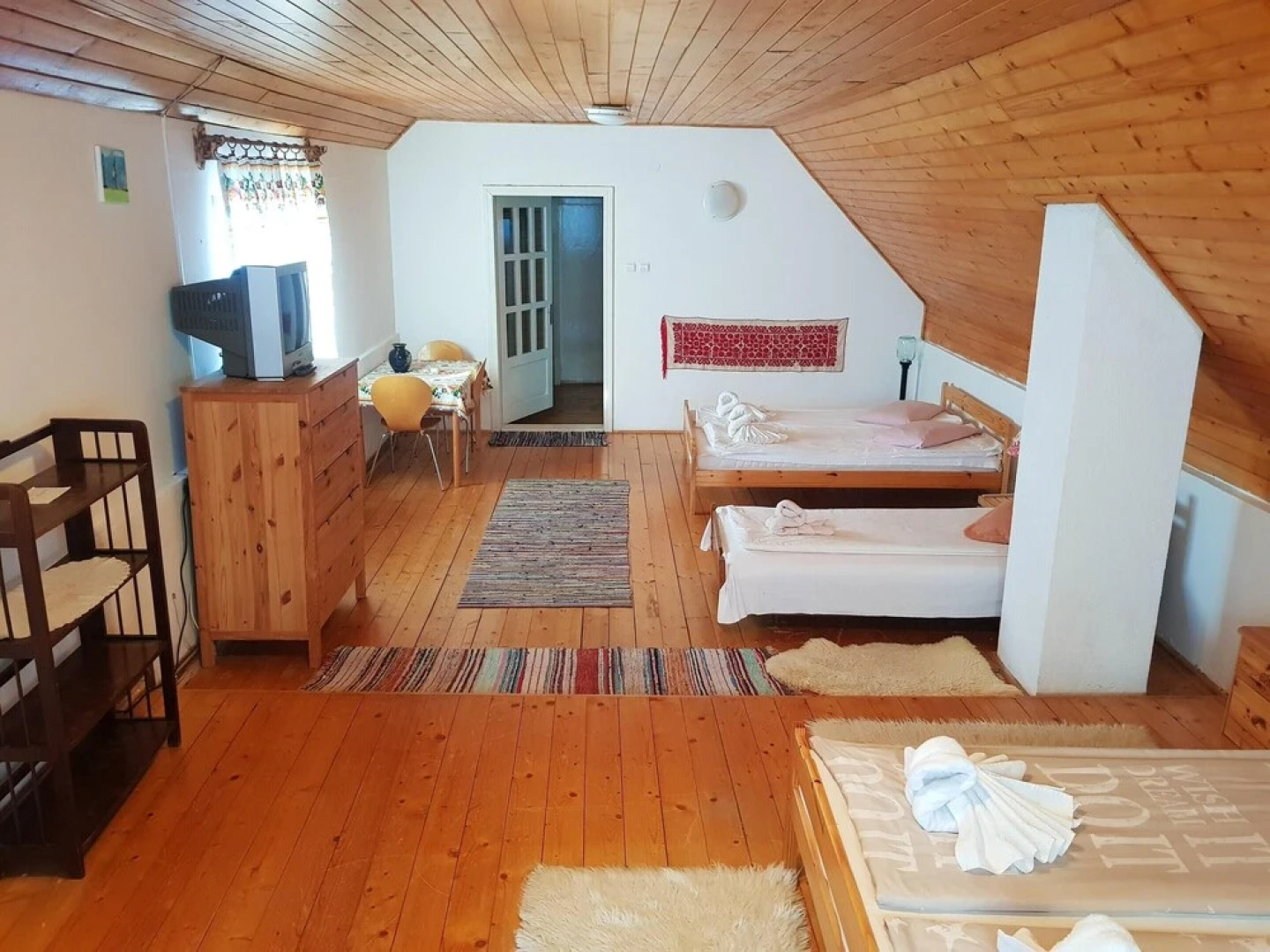 House With 3 Bedrooms in Sighi?oara, With Wonderful Mountain View, Enclosed Garden and Wifi