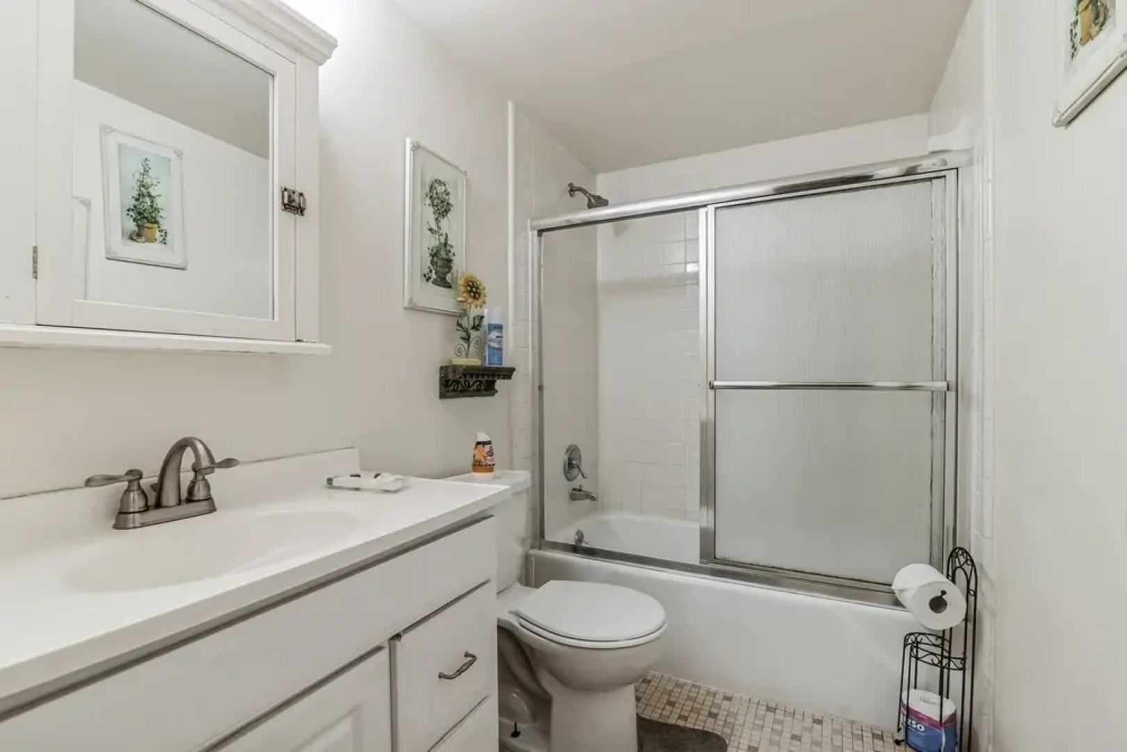 Charming 1br Apt In Eustis! 1 Bedroom Apts by RedAwning