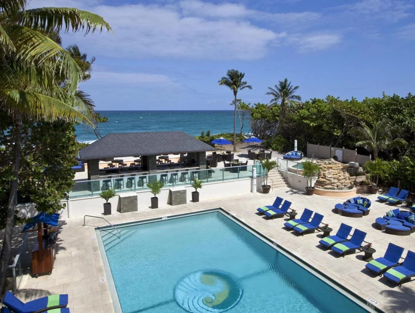 Jupiter Beach Resort & Spa