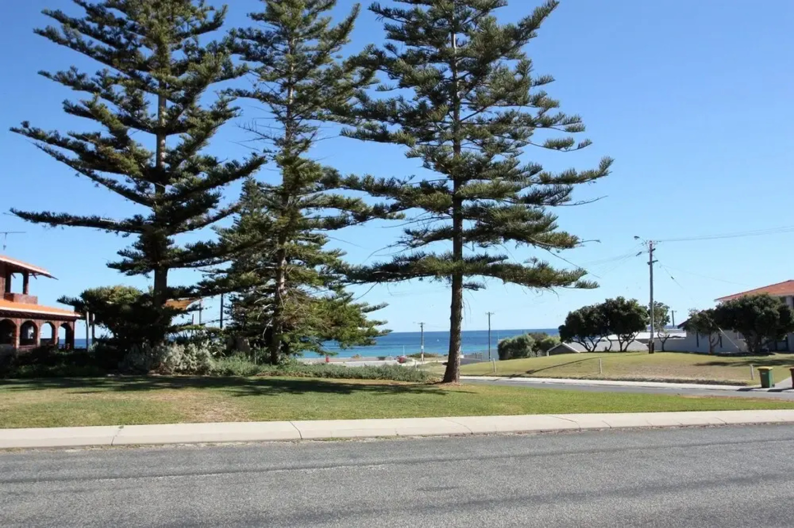 Pine Villas - Walk To Beach Ocean Views