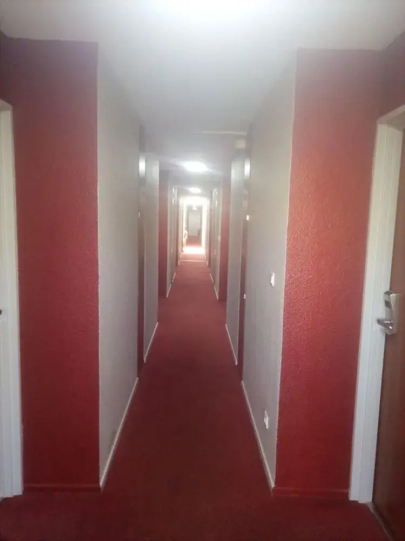 Adam's Hotel