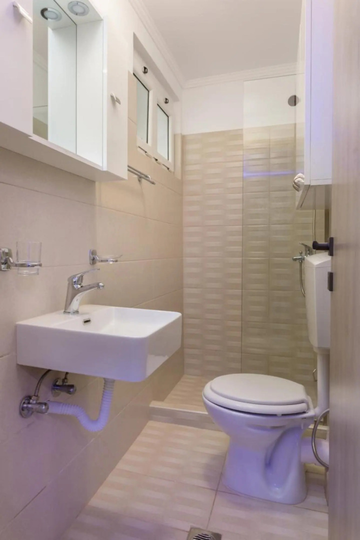 Evia's Apartment - New Apartment In Town!