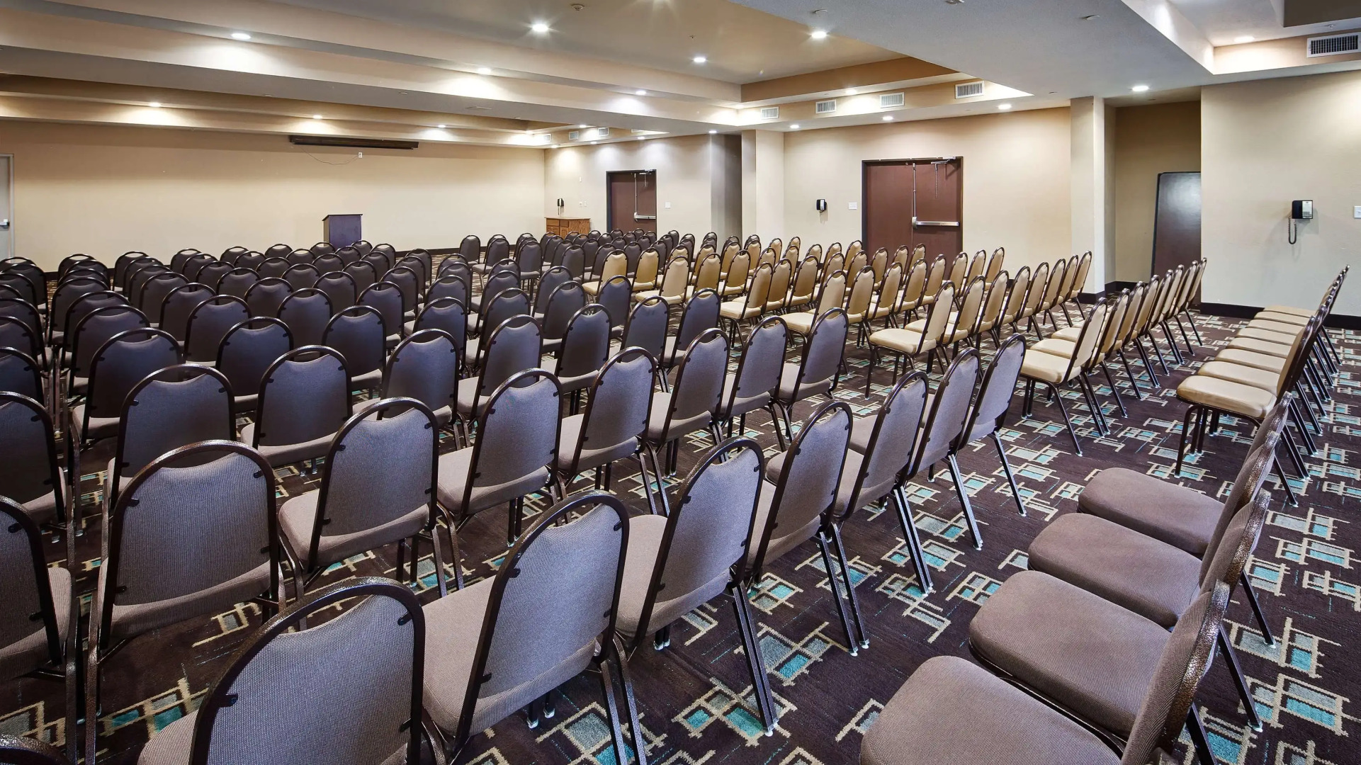 Best Western Plus Fort Worth Forest Hill Inn & Suites