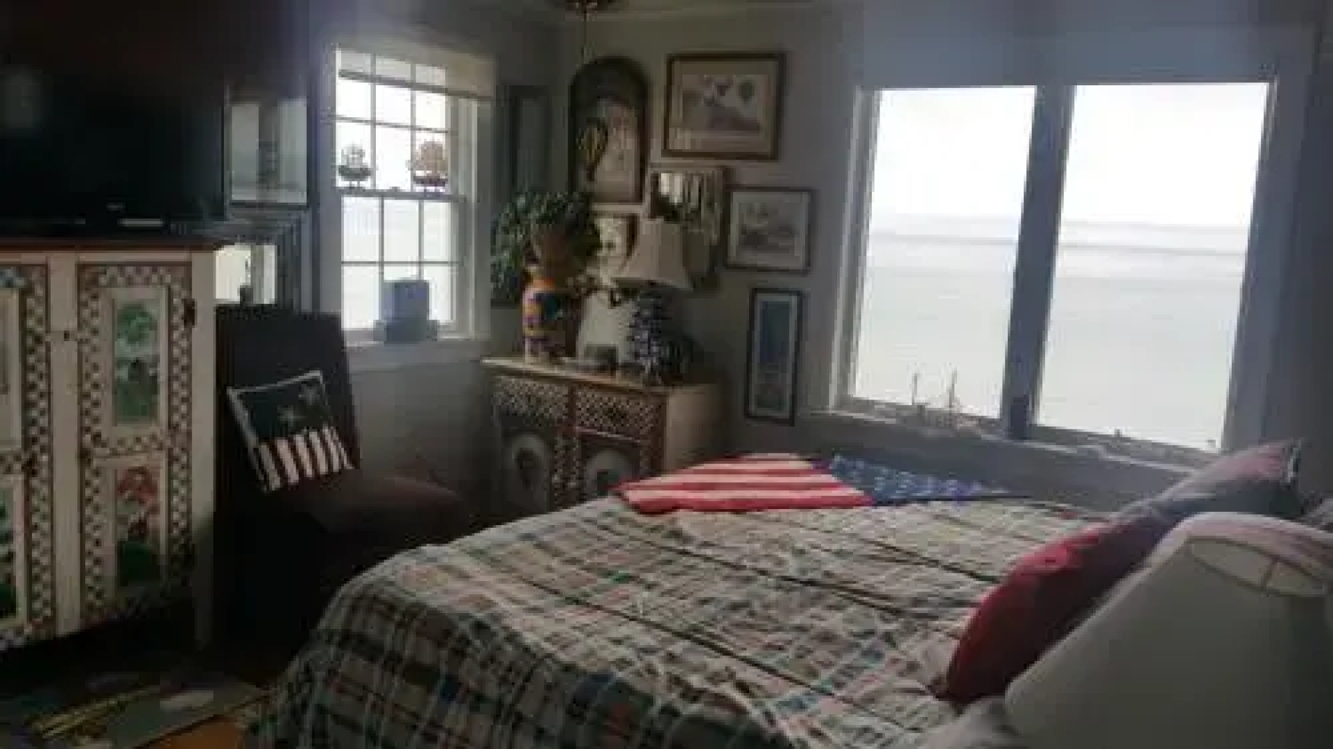 Inn 38 Oak Bluff Circle