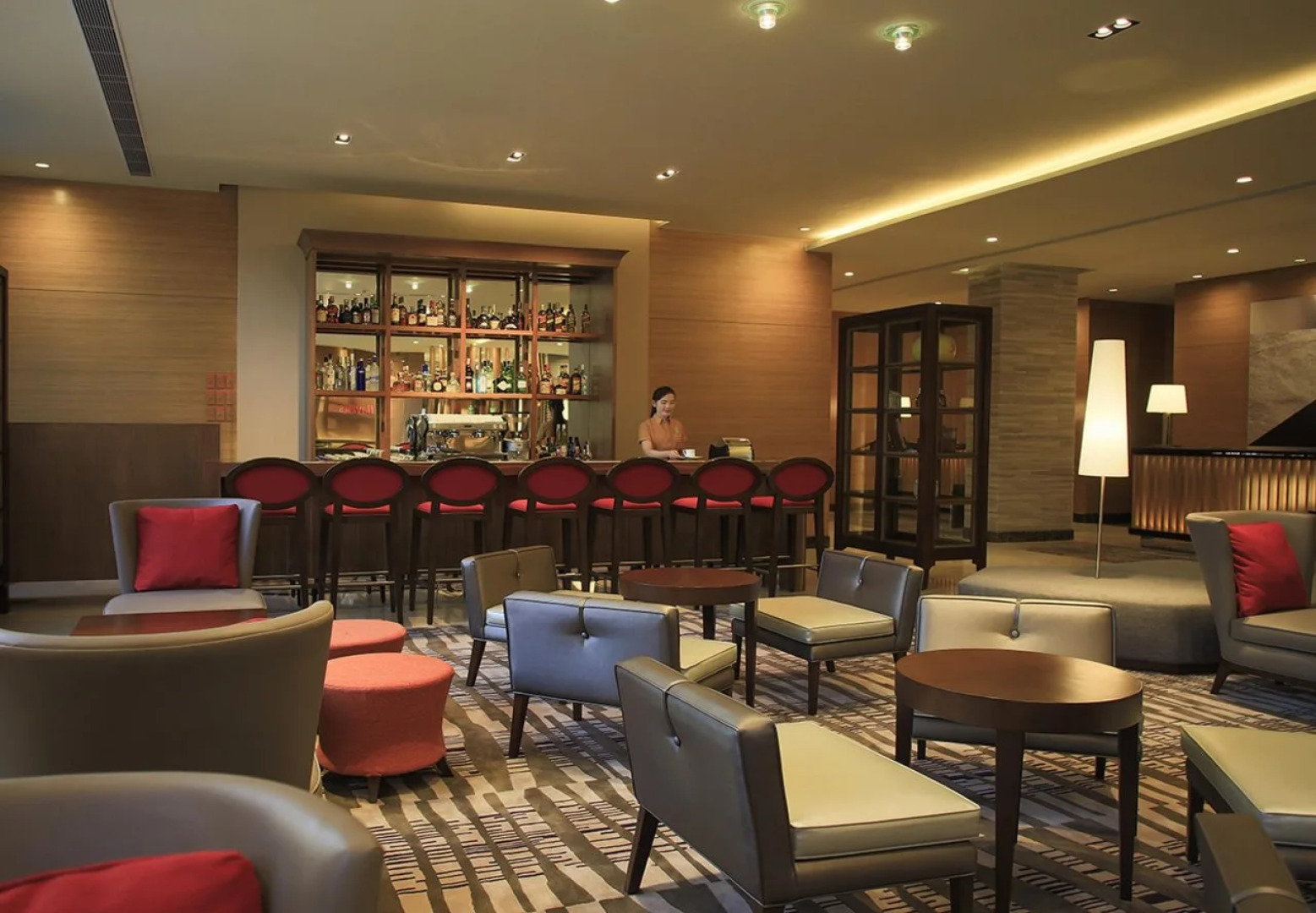 Holiday Inn & Suites Makati by IHG