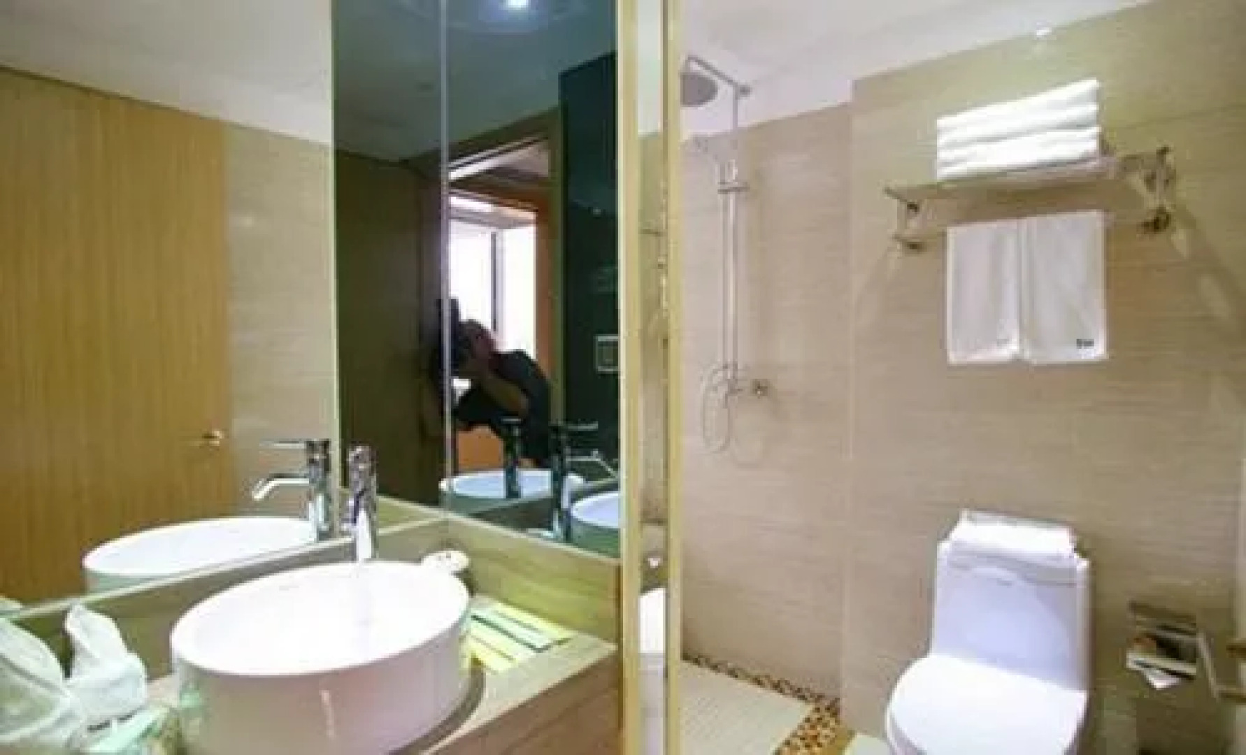 Yantai Tonghui Hotel