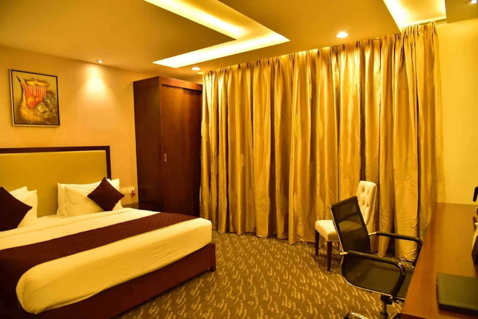 Hotel White Feather