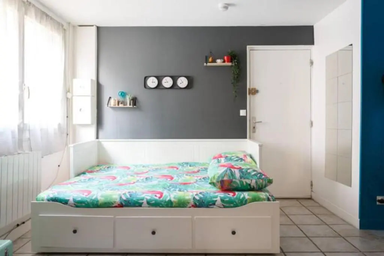 PARIS Proche : Studio tranquille et cosy