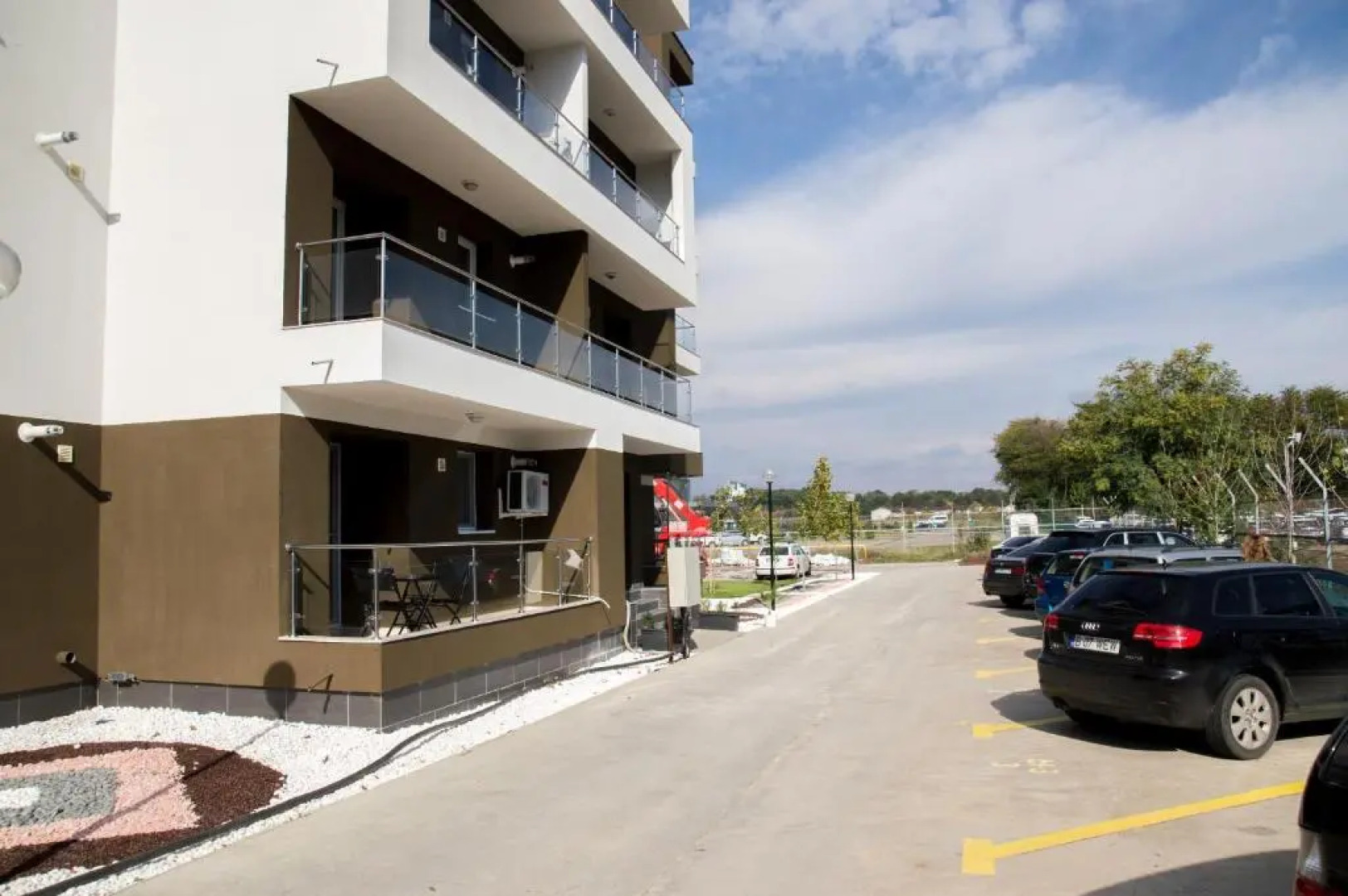 Airport Residence - Across from Otopeni Airport