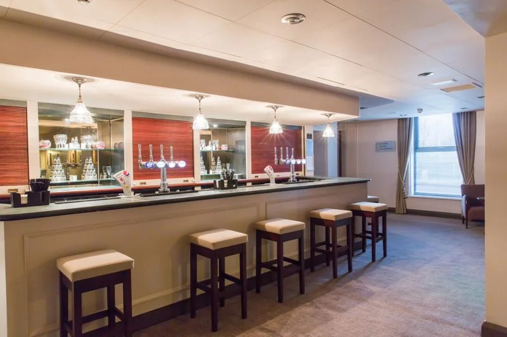 The Hogs Back & Spa Farnham