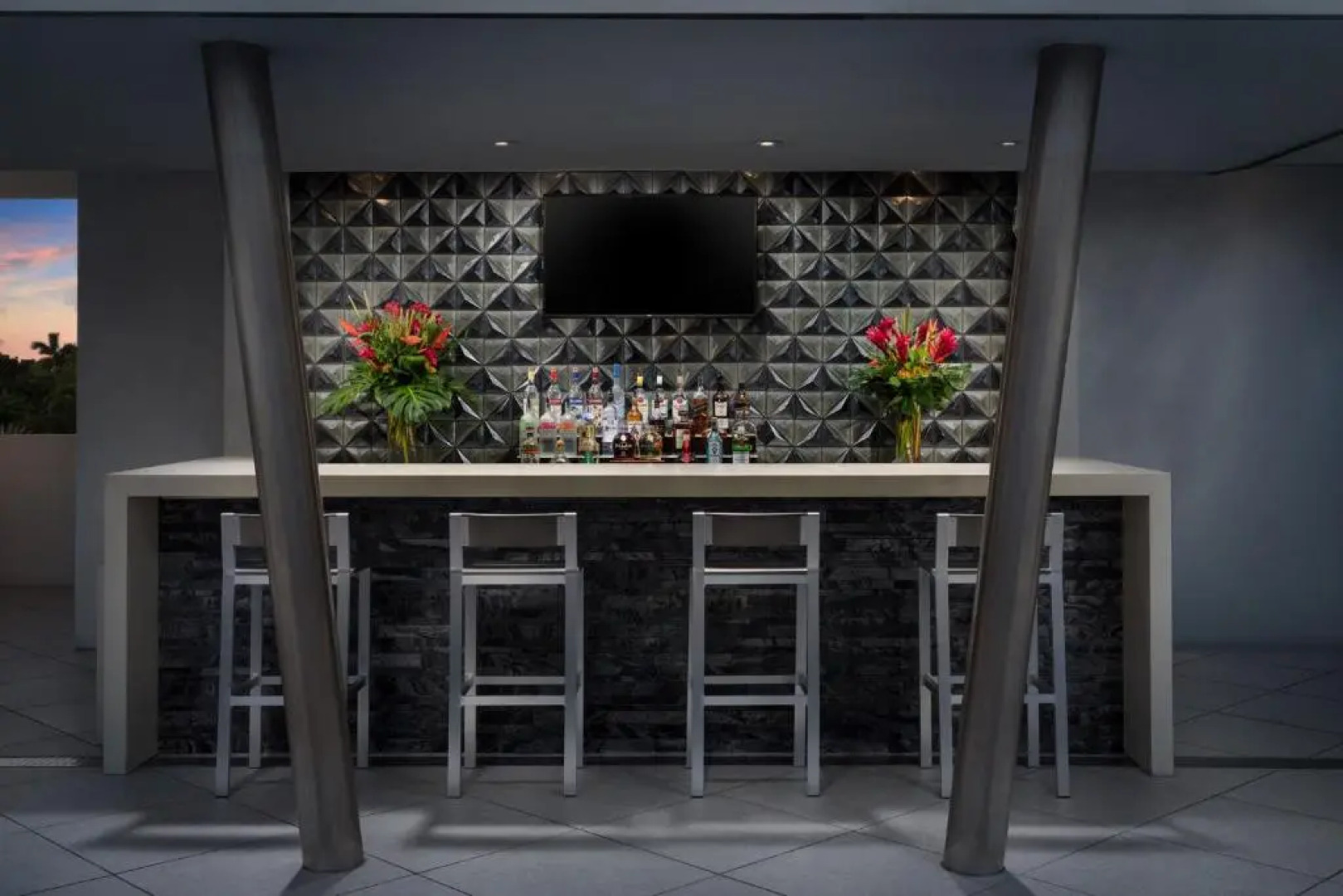 H2O Suites - Adults Only