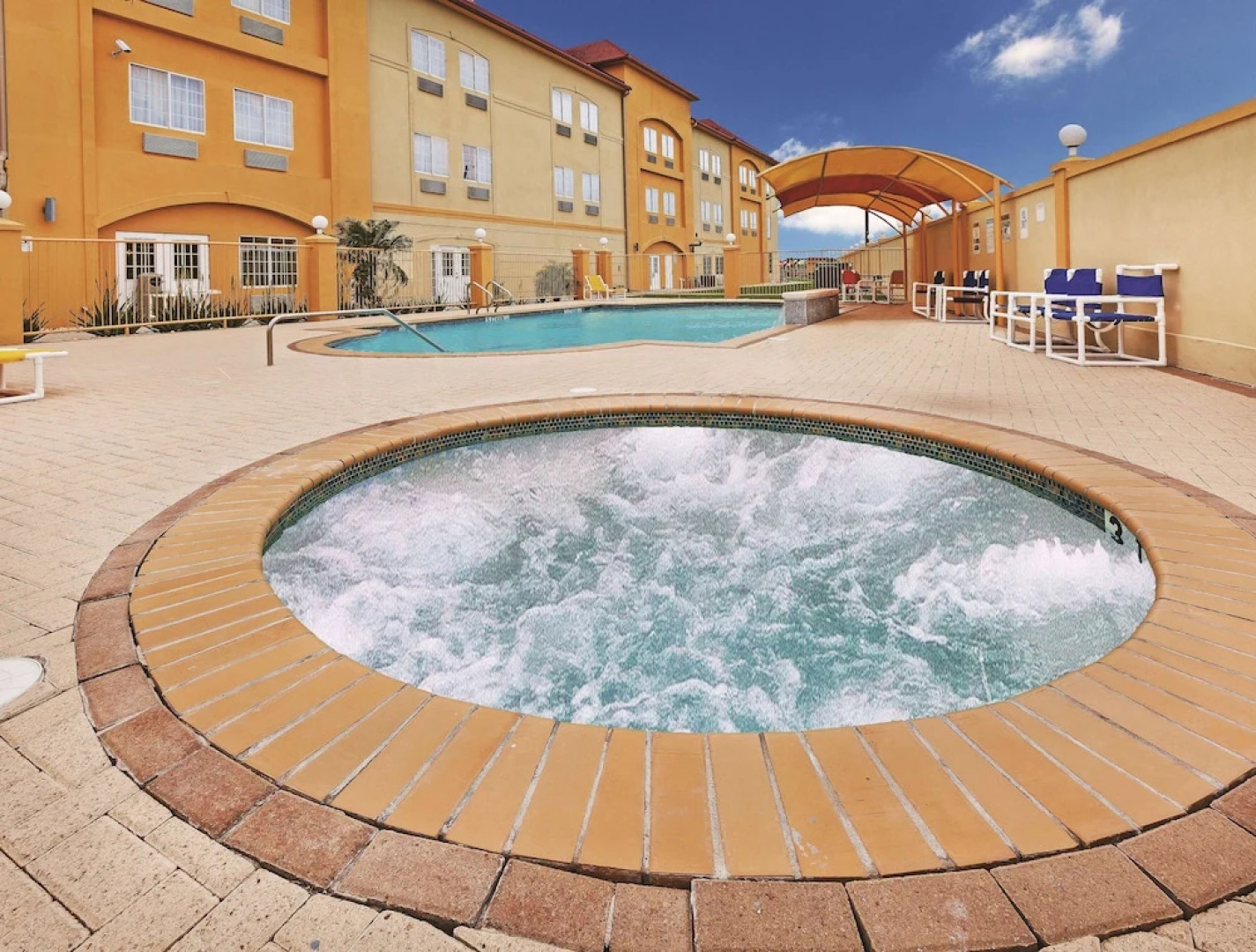 La Quinta Inn & Suites Raymondville