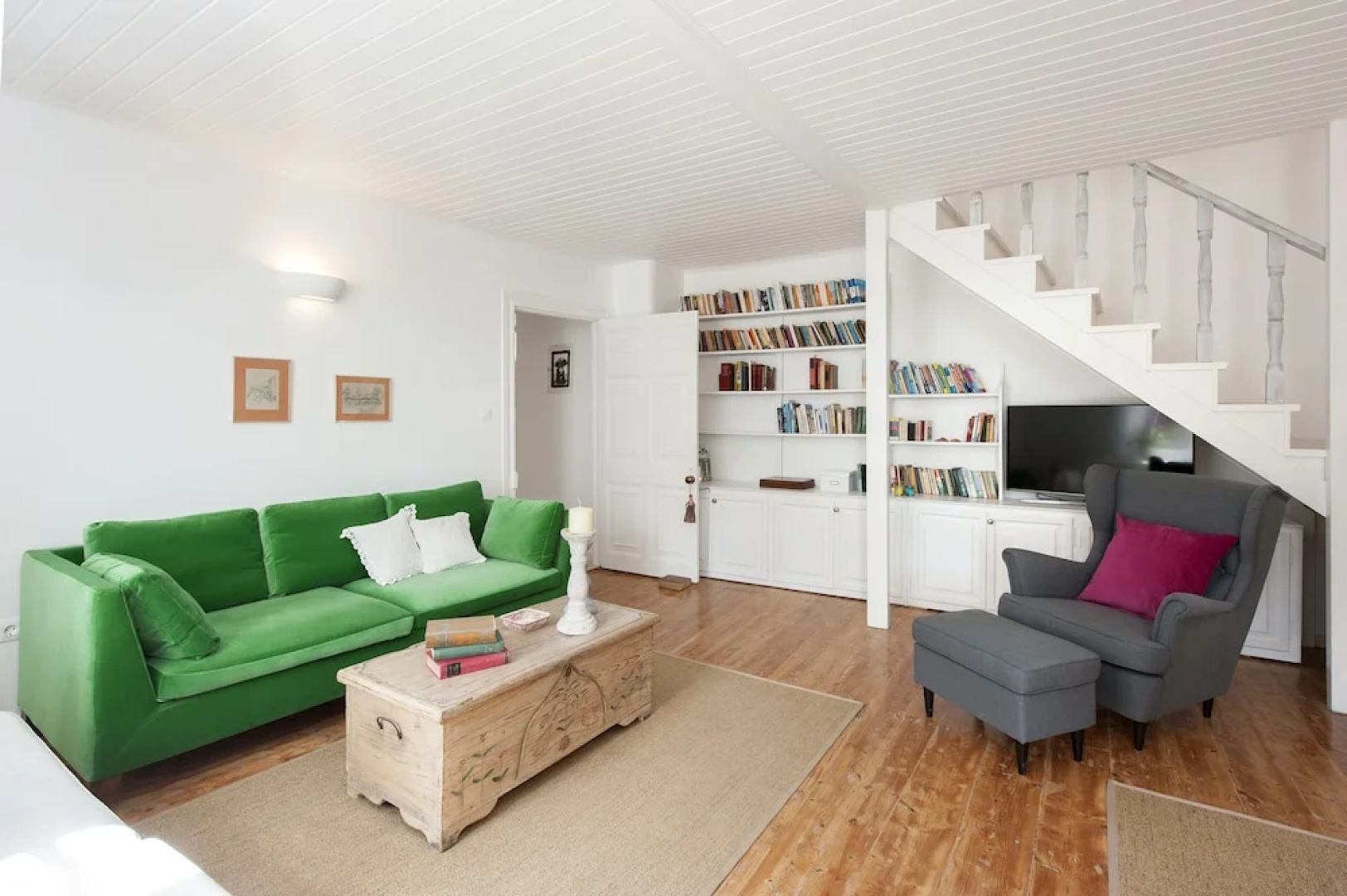 White Jasmine Cottage