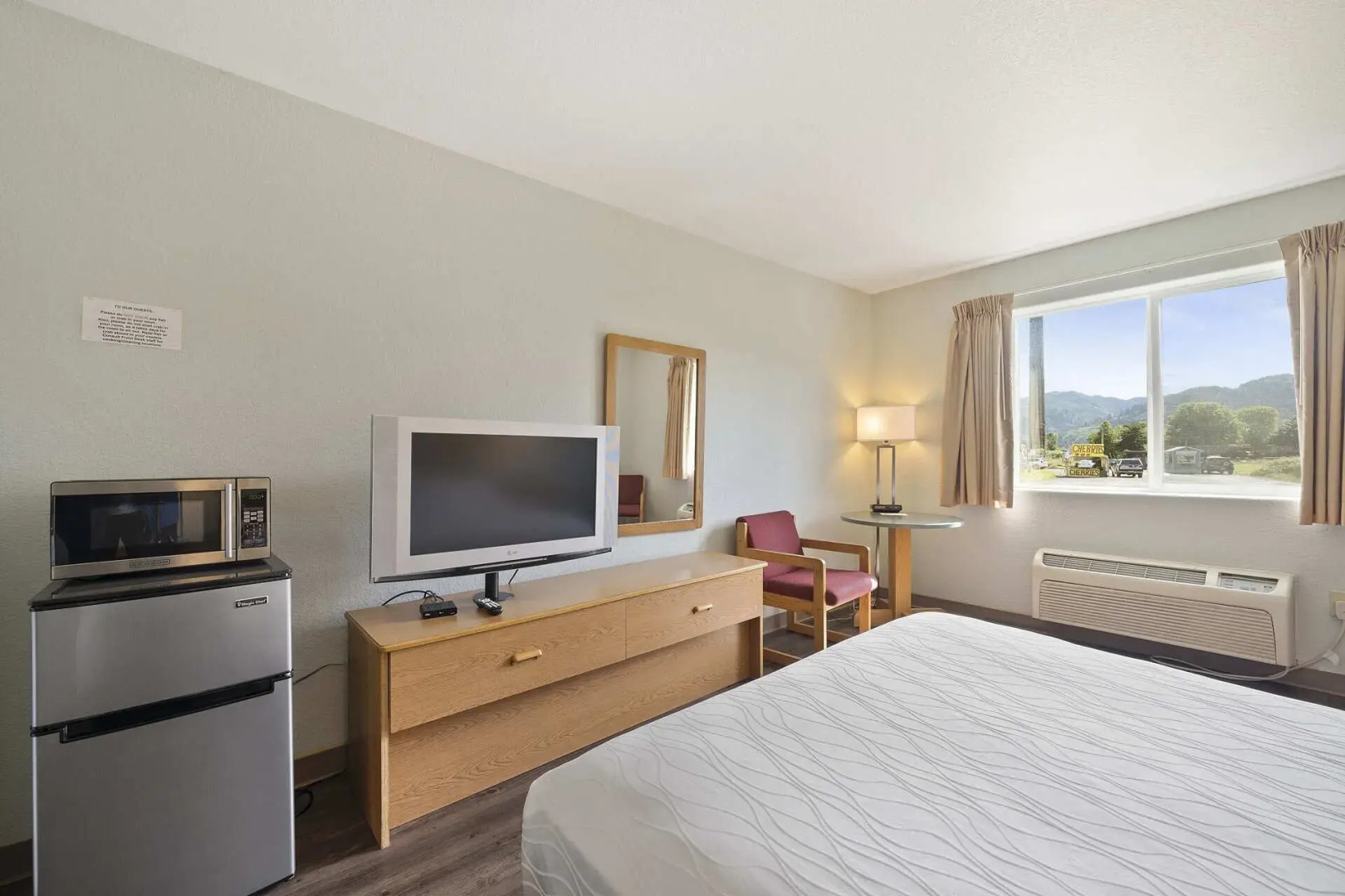 Garibaldi Inn at the Bay