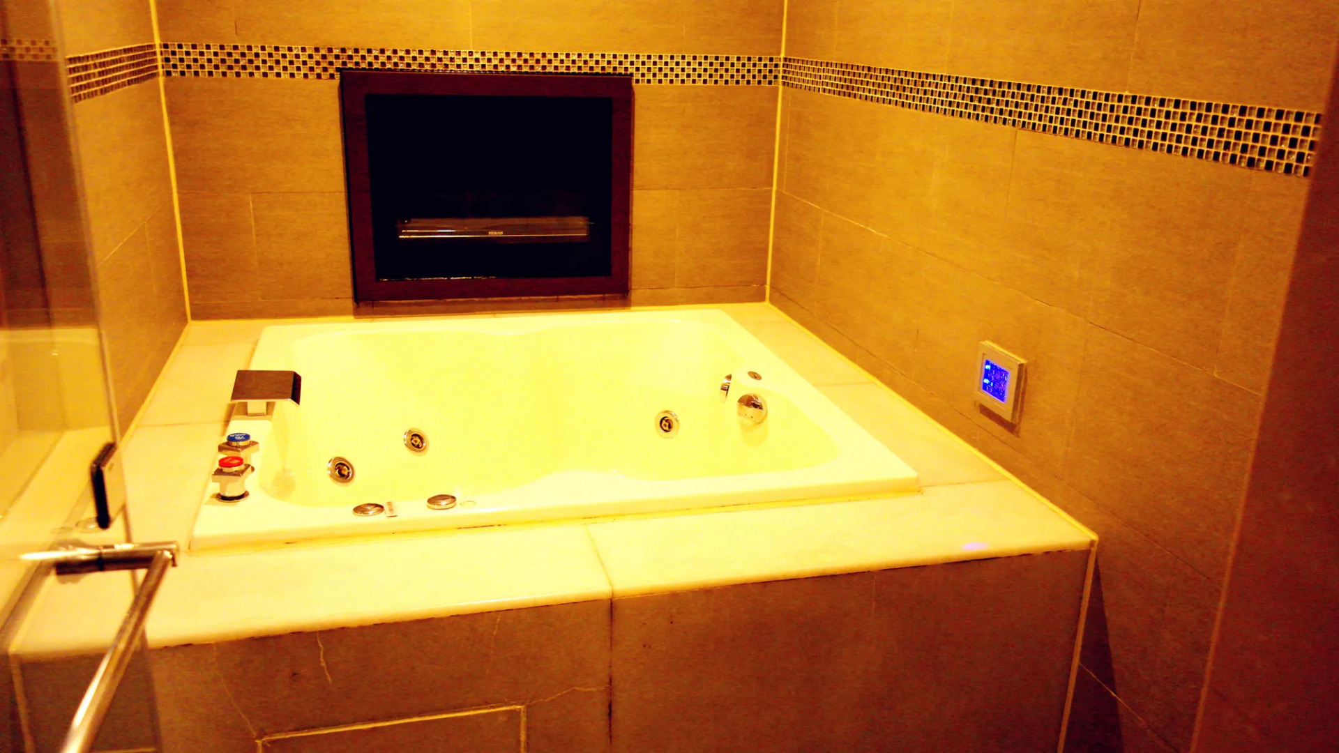 Discovery Motel - Tucheng