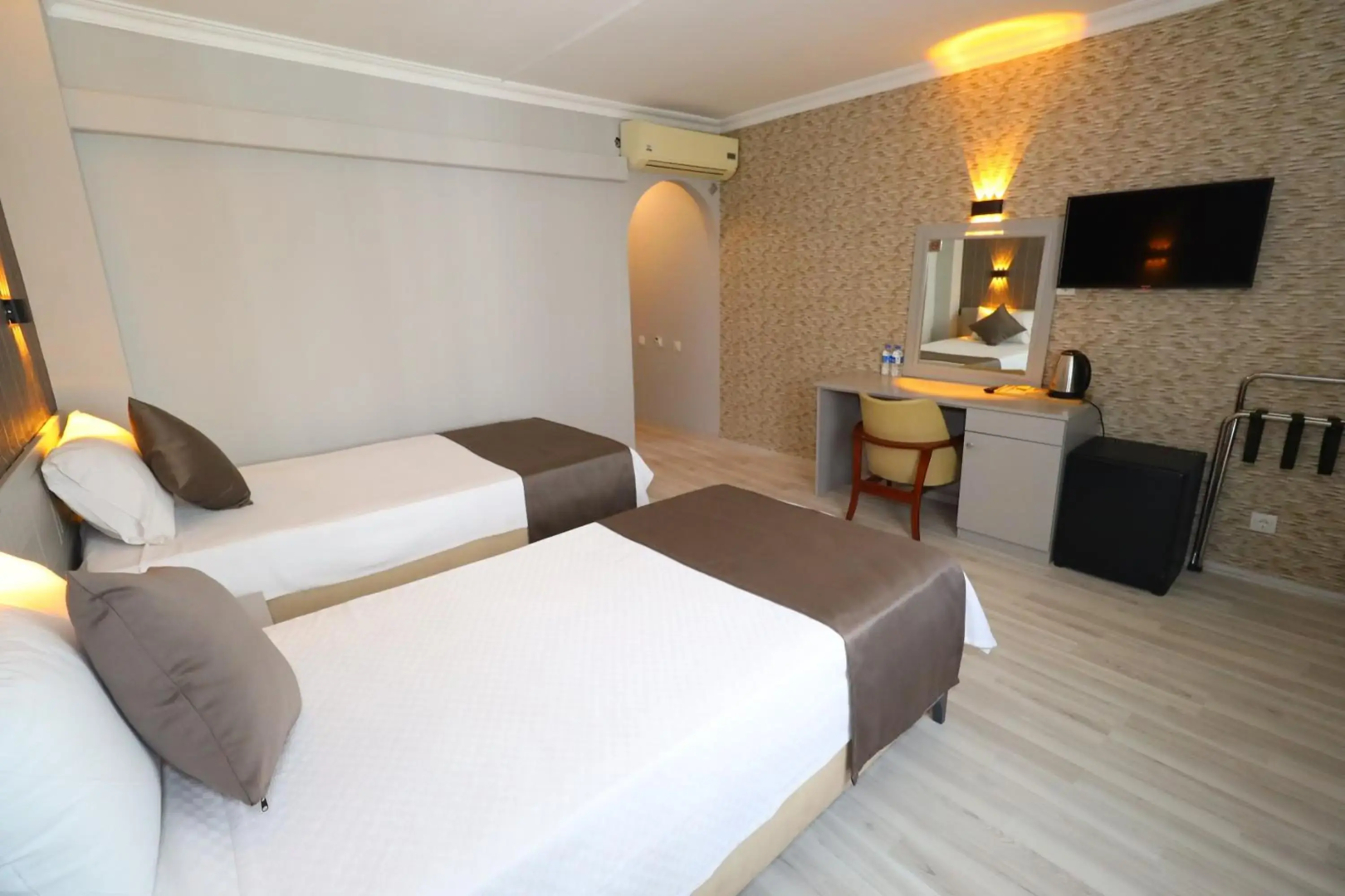 Artan Hotel