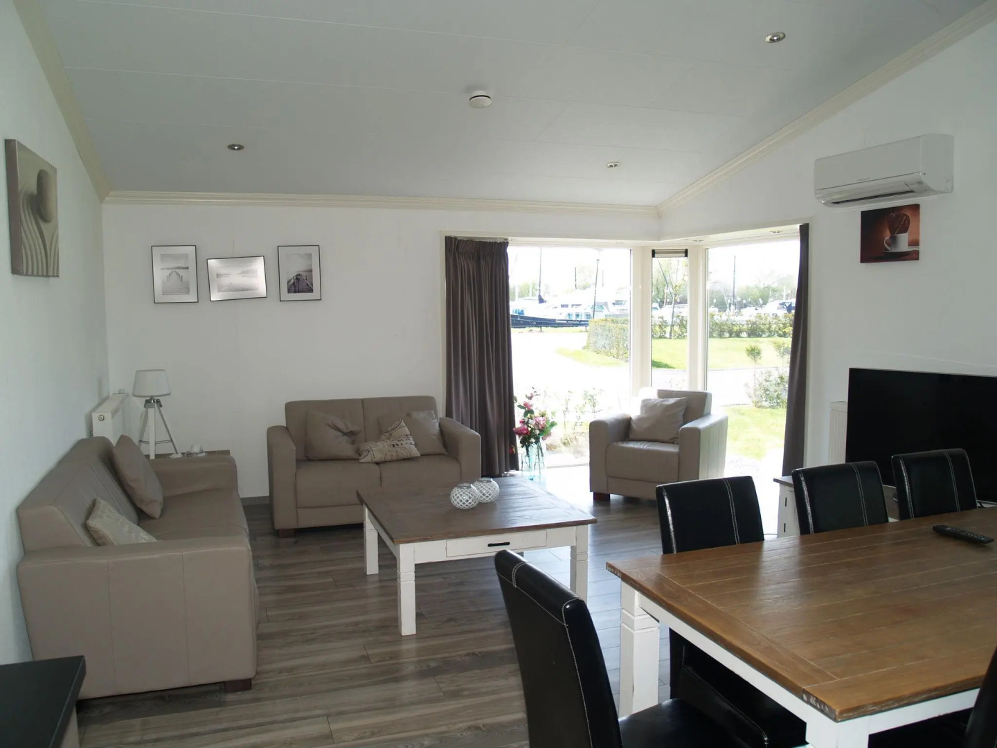 Comfortable Chalet Located in the Polder, Near Alkmaar