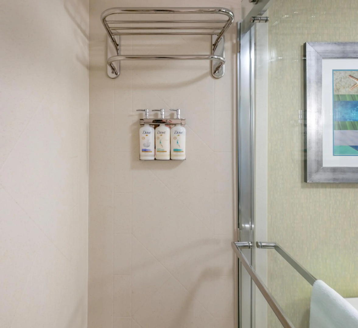 Holiday Inn & Suites Virginia Beach North Beach by IHG