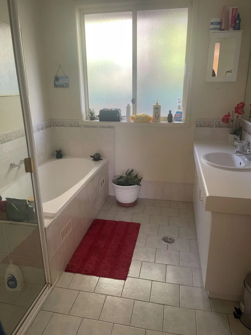 Lakeside Manor 2 Private Bedrooms with amenities