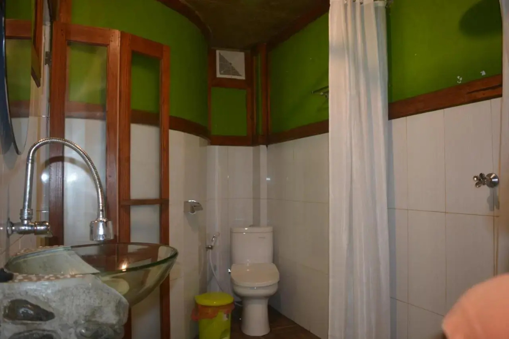 Junia Guesthouse Bukit Lawang