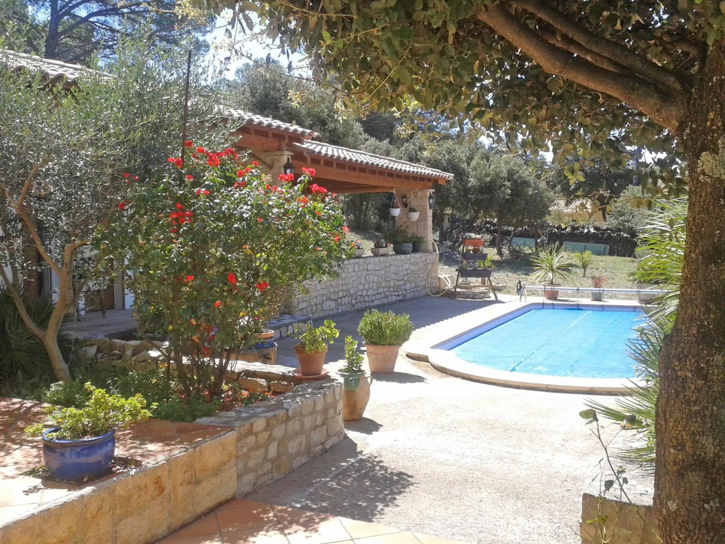 Attractive Holiday Home in Uchaux France With Private Pool