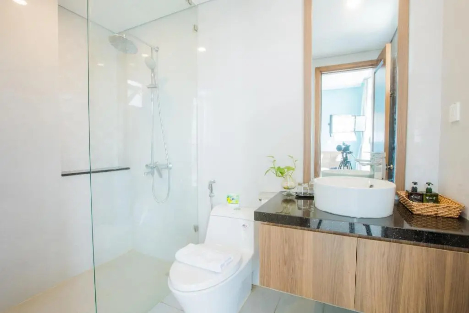 Yen Vy Hotel & Apartment