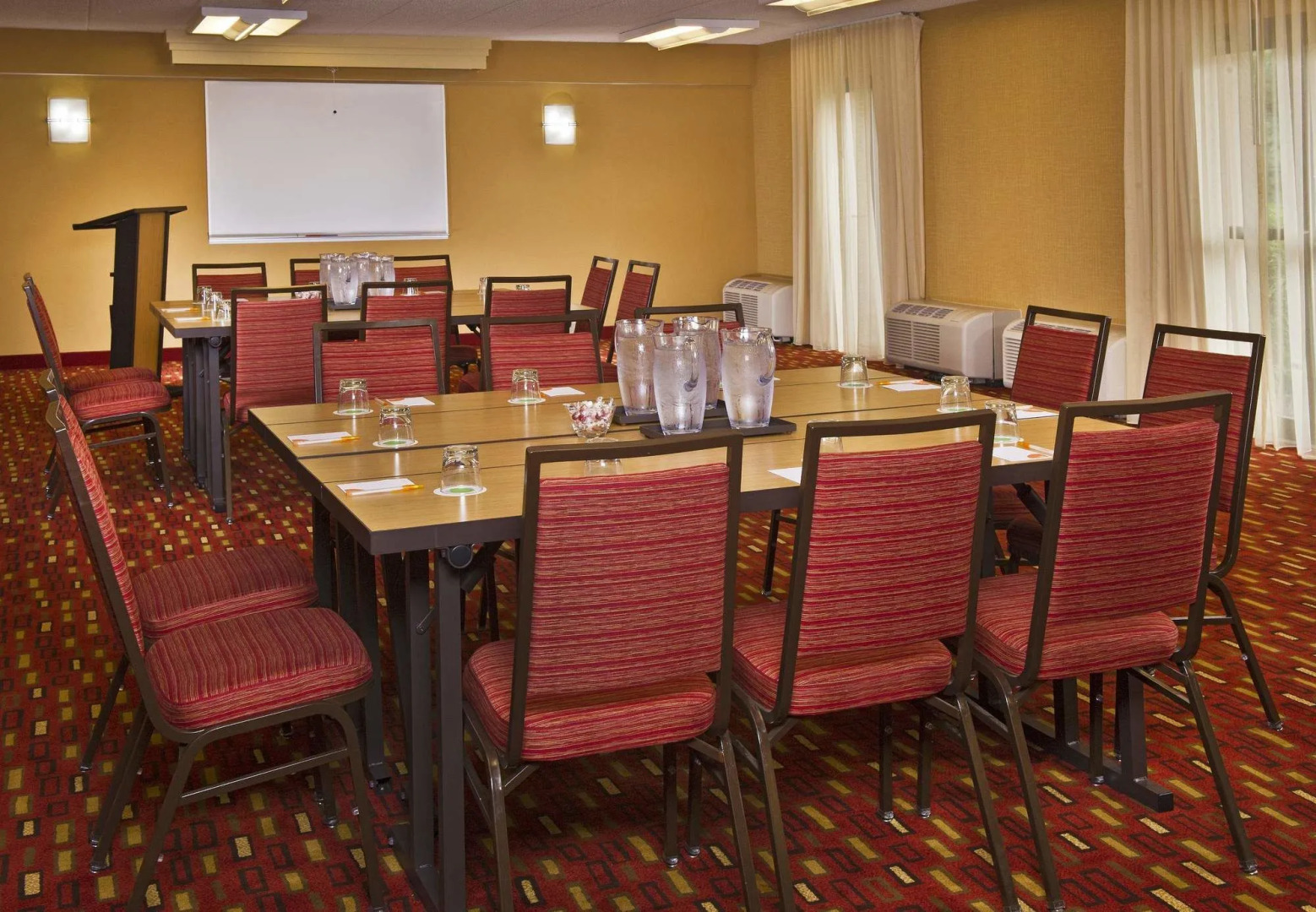 Courtyard by Marriott New Carrollton