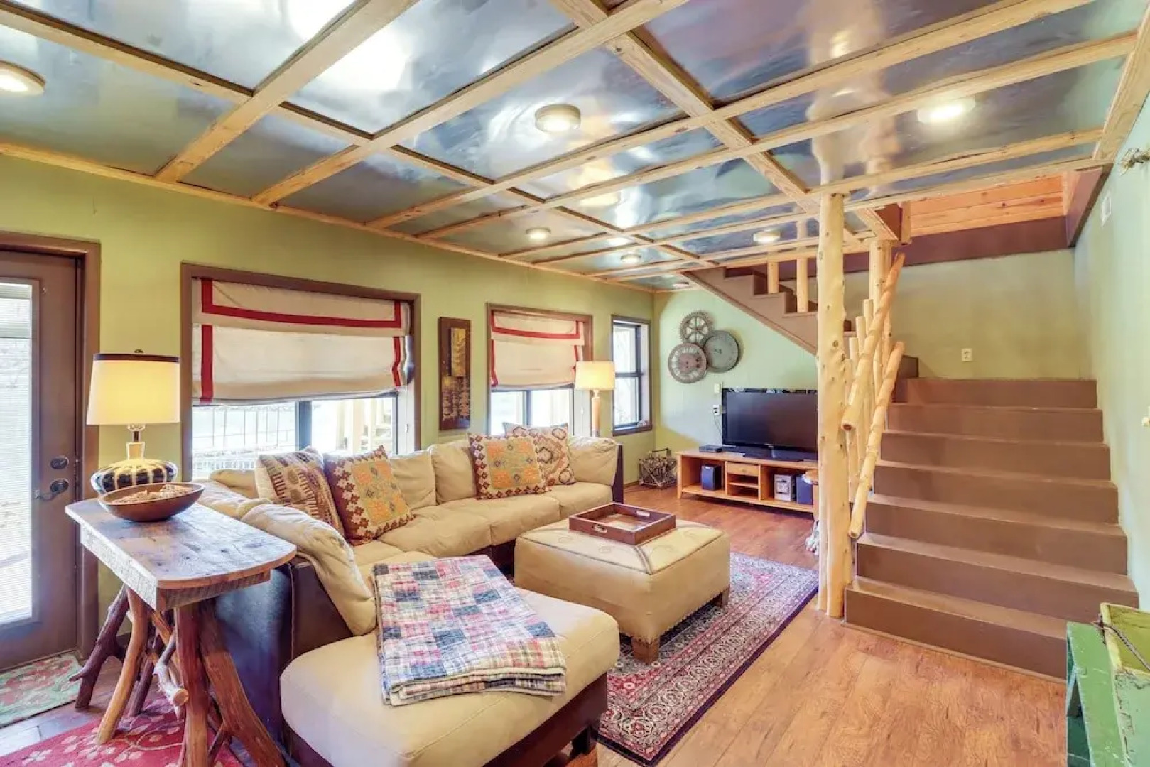 Spacious Cabin w/ Private Dock on White River!