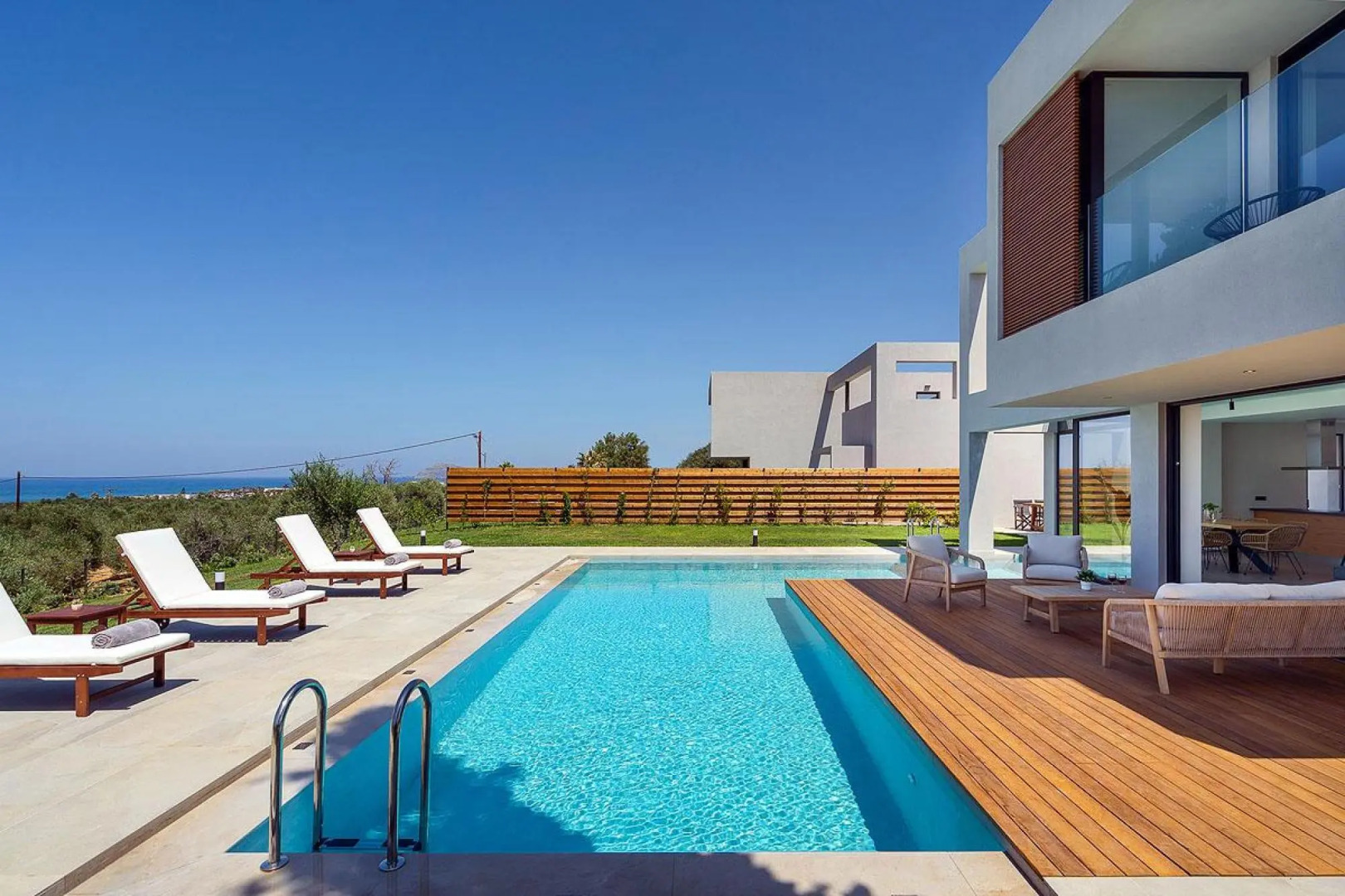 Sea View 4 Bedroom Villa With a Heated Pool