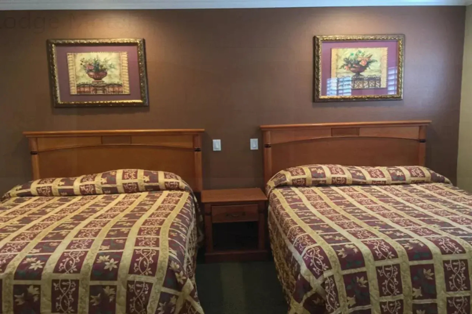 Bevonshire Lodge Motel