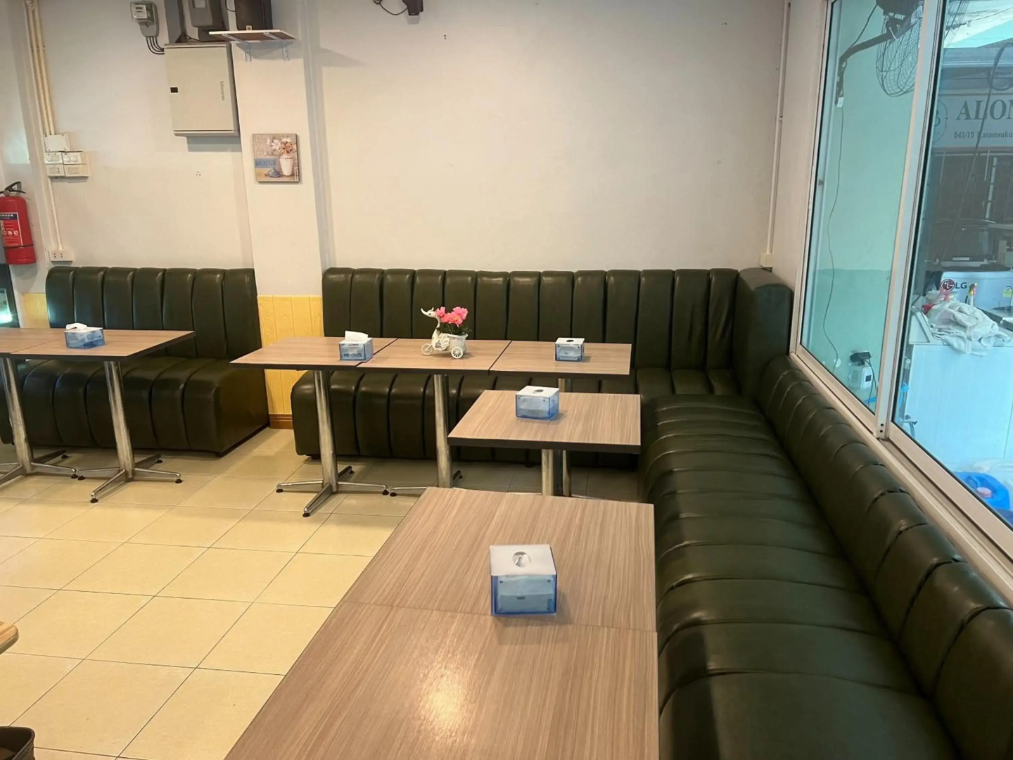 Alongkorn hotel by SB