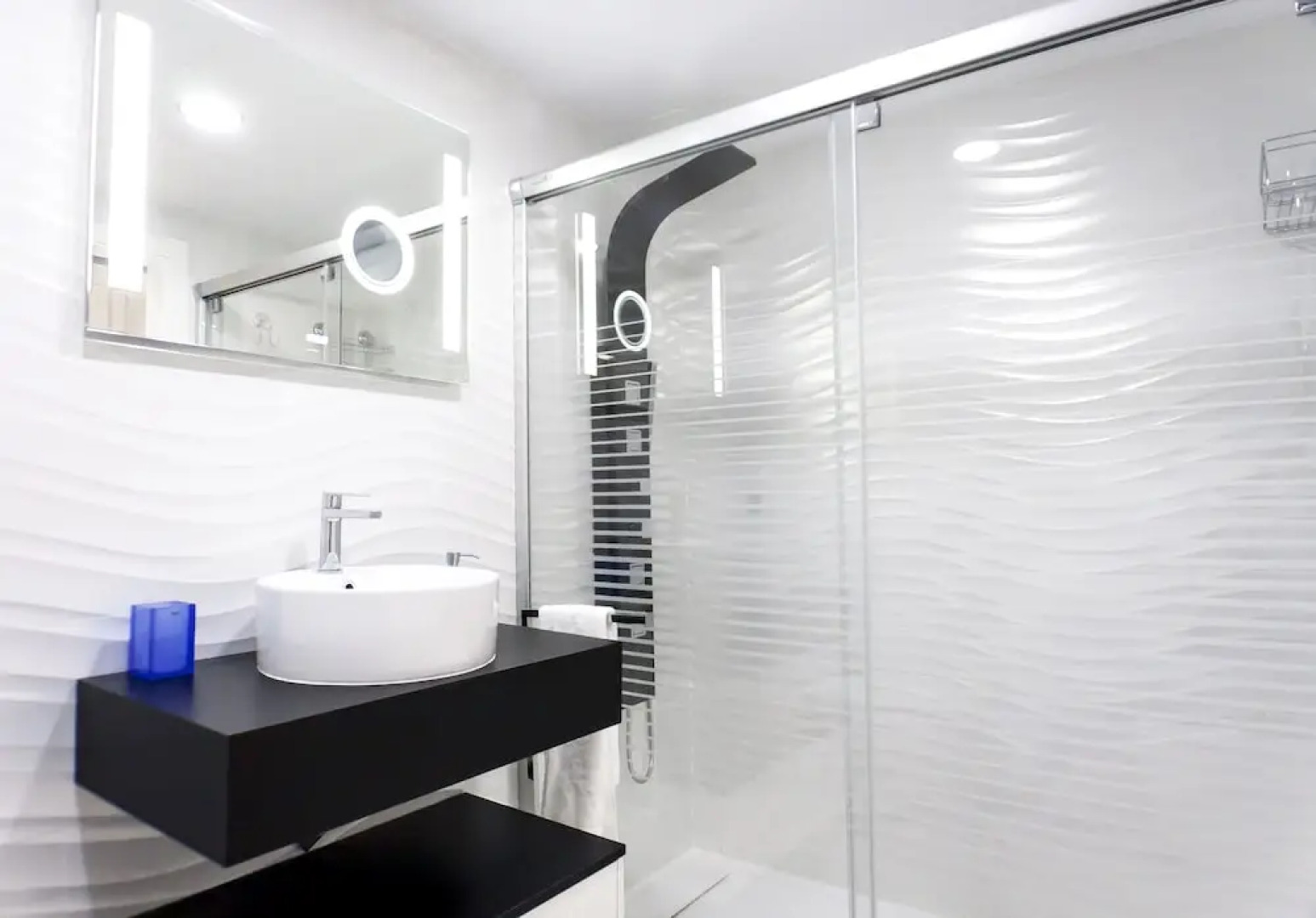 Goles Deluxe with parking