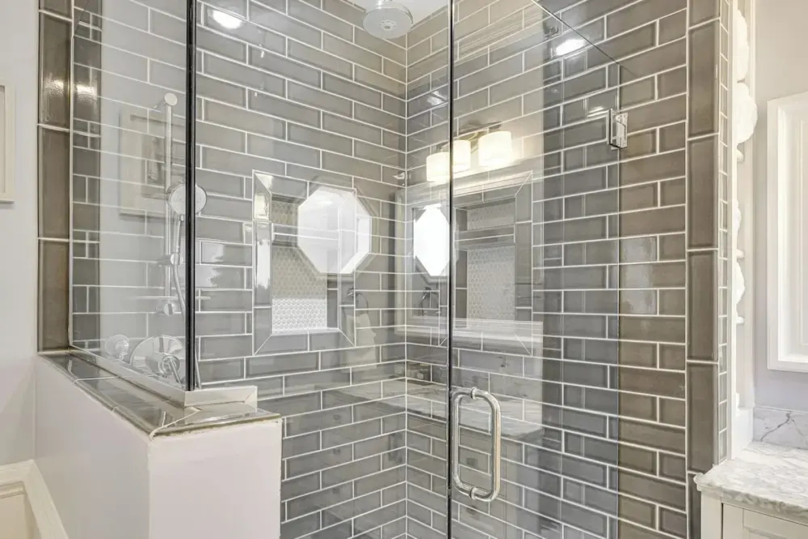 Lebanon Retreat: Decks, Fire Pit & Yard