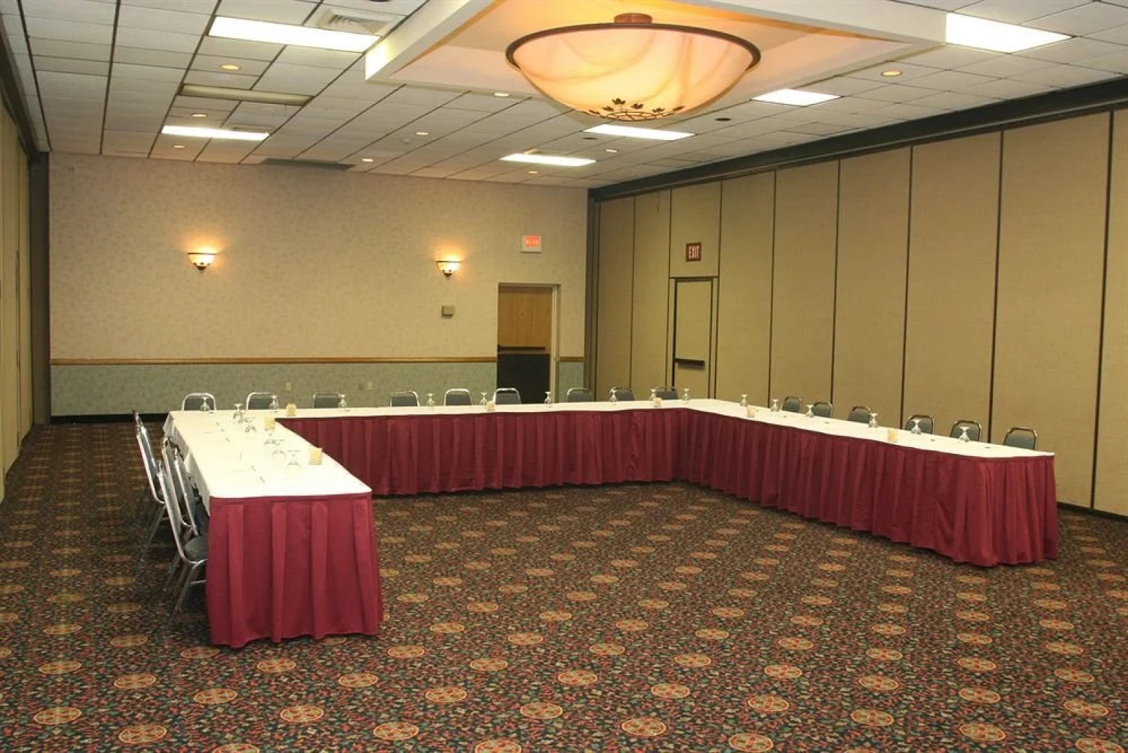 DoubleTree by Hilton Hotel Joplin